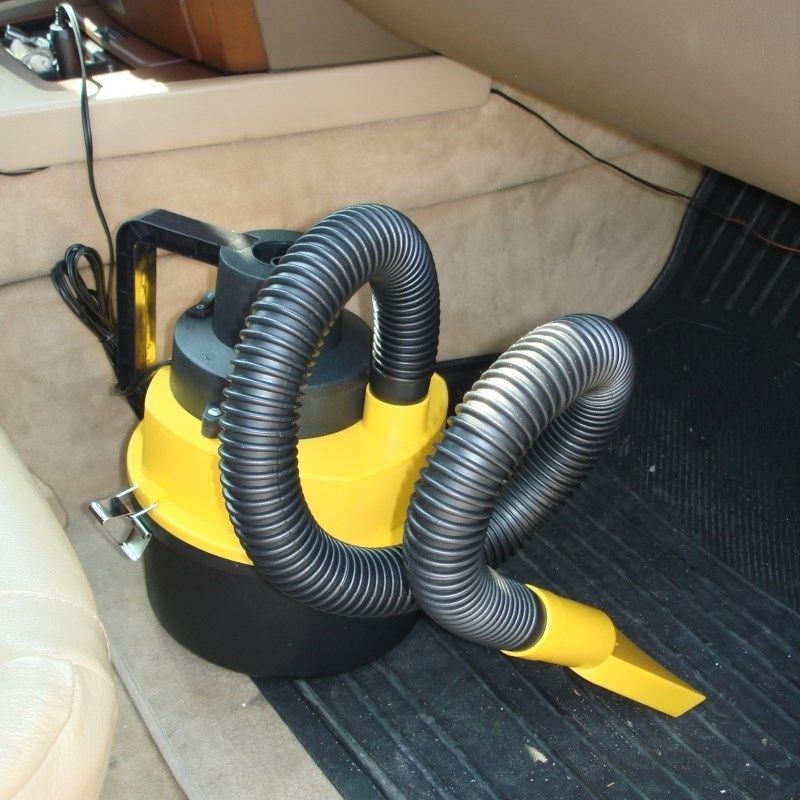 aspirator auto de masina