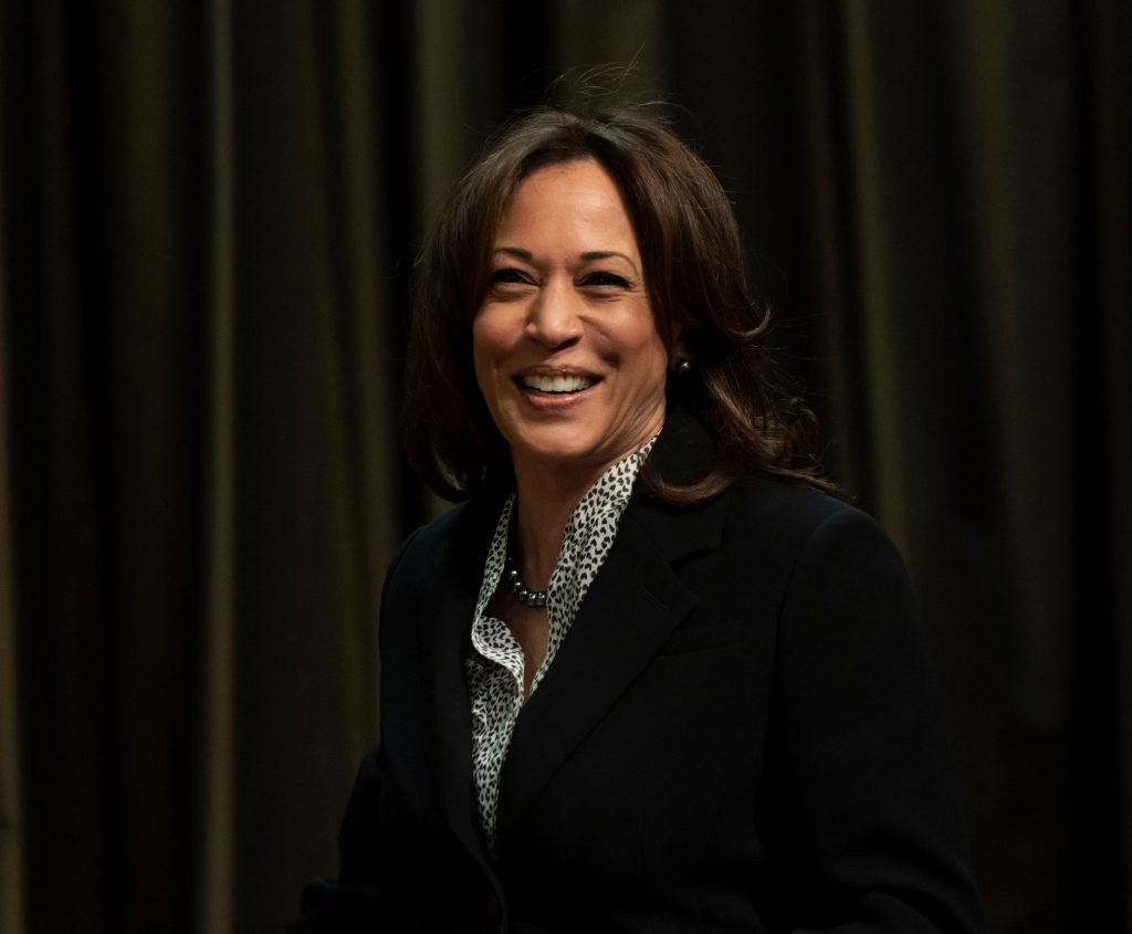 Kamala Harris va fi prima femeie de culoare care deține funcția de vicepreședinte!