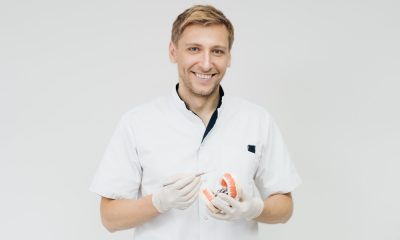 Ce tip de asigurare acoperă implanturile dentare in Romania