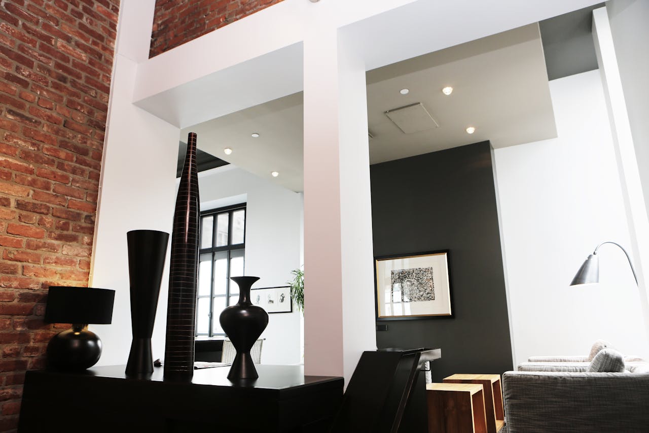 Stilul industrial: asortează-ți măsuța de cafea cu alte elemente de decor