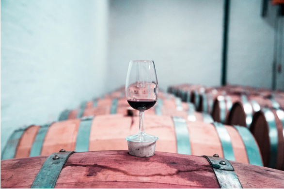 Fermentația vinului: recomandările și ponturile specialiștilor pentru un vin de calitate