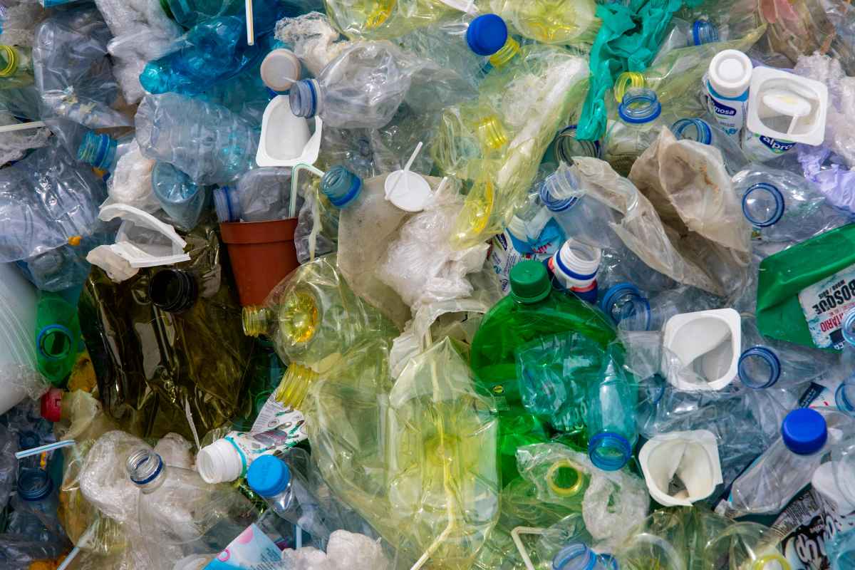 Reciclarea deșeurilor de ambalaje: avantaje economice și ecologice pentru companii