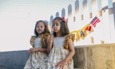 Stimularea jocului între surori și frați – cum poți facilita, ca părinte, joaca între copii?