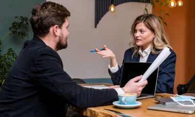 Cum poate o companie mică să iasă din umbra marilor clasamente cu ajutorul reputației