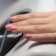 Ce înseamnă, de fapt, un gel de unghii de calitate și cum îl recunoști din prima