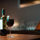 Un pahar de vin roșu înainte de culcare? Iată ce spun oamenii de știință
