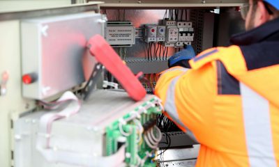 Ce factori influențează eficiența invertoarelor pentru panouri fotovoltaice