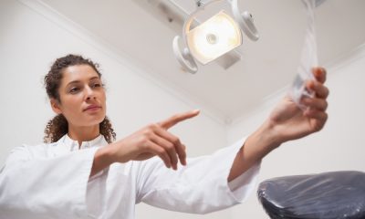 Cum alegi un proiector LED pentru o hală industrială fără să greșești specificațiile
